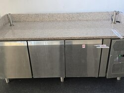 Pizzabelegstation__m._Kühlfunktion__GGG__Baujahr_2020__gebraucht.JPG