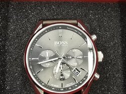  nochmals_eine_Armbanduhr_Boss.JPG