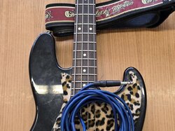  Bassgitarre__Fender__Jazz_Bass.JPG
