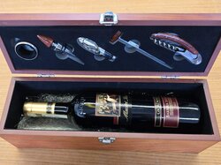 Fl._Wein__Maestri_Italiani_2015__0_75l__in_Box_m._Zub..JPG