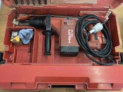  Bohrhammer__Hilti_TE14__in_Koffer.JPG