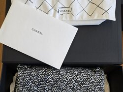 Handtasche__Chanel__schwarz__silber__m._Staubbeutel.JPG