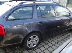 Skoda_Octavia_Heck-_Seitenansicht.JPG