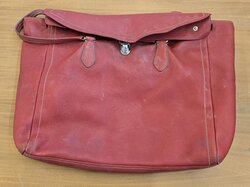 Handtasche__Prada__rot__stark_gebr..JPG