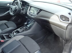 Opel_Grandland_X_Innenraum.JPG