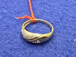  Ring__14_KGG__Besatz_mit_Kleinstdiamanten.JPG