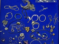  Position_Modeschmuck__1_.JPG
