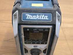 Baustellenradio__Makita__ohne_Akku.JPG