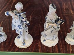  Porzellanfiguren.JPG