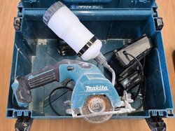  Fliesenschneider__Makita__CC301DSM__m._2x_Akku_u._Ladegerät__in_Box.JPG