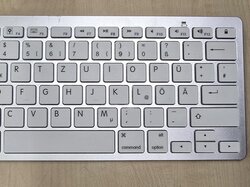 Tastatur_und_Maus_Apple.JPG