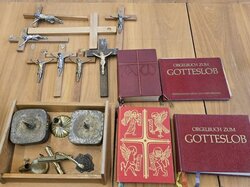  Position_mit_Kreuzen__Orgelbuch_u.a..JPG