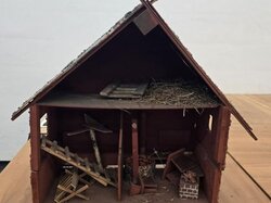  Krippe__Holz.JPG