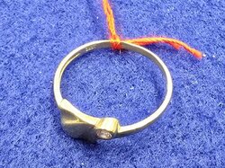  Ring__8_KGG__farbloser_Stein.JPG