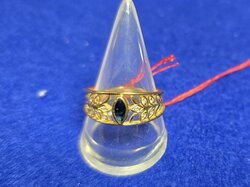 Ring__m._Bes._kl._Diamanten__19_2K_GG.JPG
