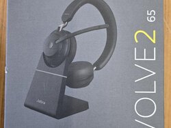 Headset__m._Charging-Stand__Jabra_Evolve_2.JPG