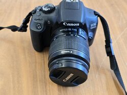 Kamera__Canon__EOS_1300D__m._Obj._Canon__18-55mm.JPG