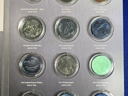  Sammelmappe__m._12_Münzen__Titan.JPG