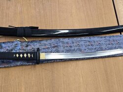 Samurai-Schwert__in_Stoffhülle.JPG