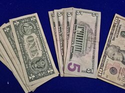  Dollarscheine.JPG