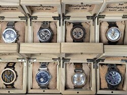  Beispielfoto_Armbanduhren_Holzkern__1_.JPG