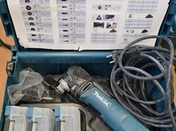 Multifunktionswerkzeug__Makita__TM3010C__m._Zub.__in_Koffer.JPG