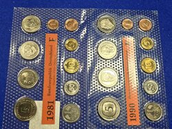  2_Münzsets__Deutschland_1990__je_10_Münzen.JPG