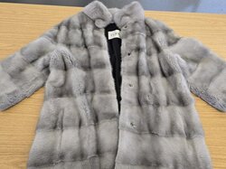 kurzer_Pelzmantel__Furry__Gr._wohl_34.JPG